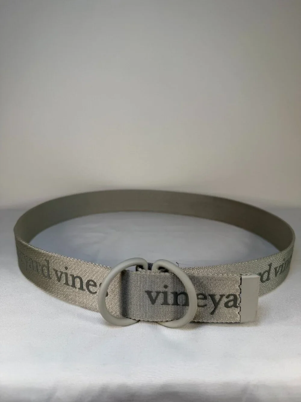 VINEYARD VINES On The Go Belt Metal Ring Gray Beige XS NWOT